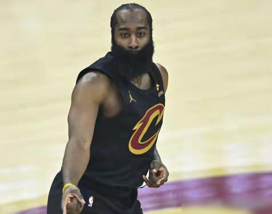 1410万美金，18分钟，0分。骑士输魔术，哈登米切尔合砍55分够用了。但你