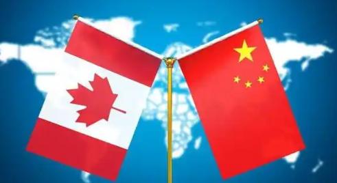 太嚣张了！荷兰军舰刚在西沙被解放军强势驱离，加拿大转头就派军舰闯台海，背后藏着美