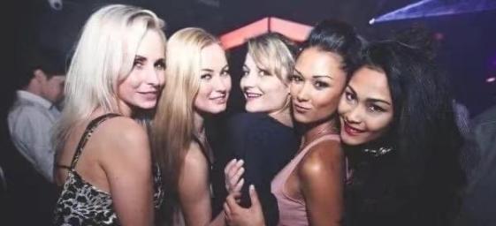 荷兰是世界上性开放最宽容的国家，可就算这么开放，它也是有红线的。这红线就一句话：