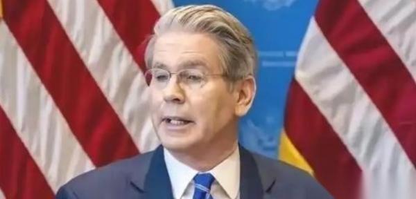 美国财长贝森特公开声称：世界没法承受，一个贸易顺差达到，一万亿美元的中国！中国想