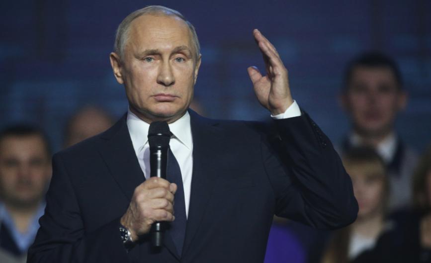 老毛子竟然开始找咱们借人民币了。你没看错，不是美元，不是欧元，就是咱们兜里这红