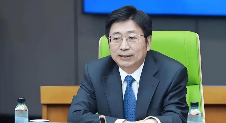 曾任贵州副省长的谭炯已调任人保集团董事长。8月11日晚间，中国人保发布公告称，