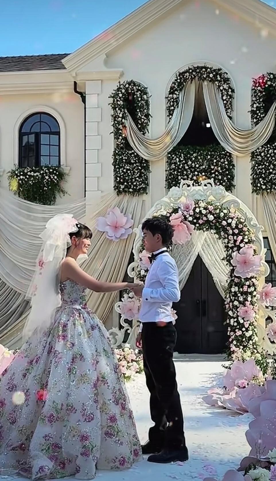 在情感中应该掏心掏肺吗?你看西柚和麻琴的跨国恋，挺好的。身高不是距离，地域不