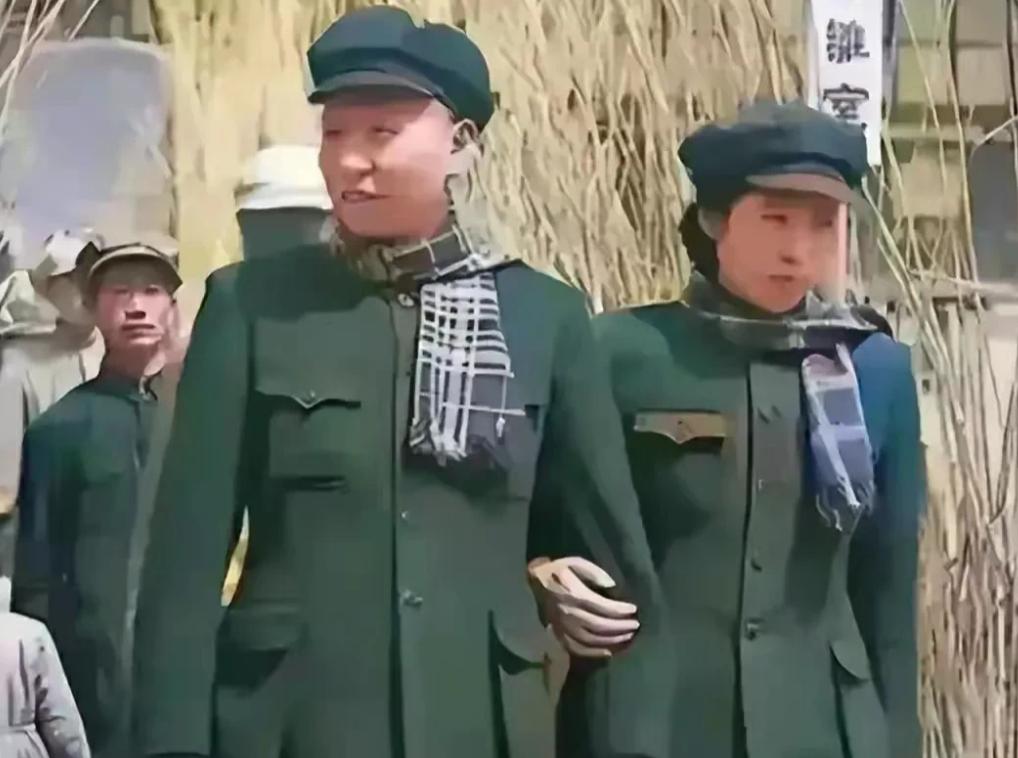 1948年，刘少奇在西柏坡迎娶了他的第六任妻子王光美。1948年的西柏坡，煤