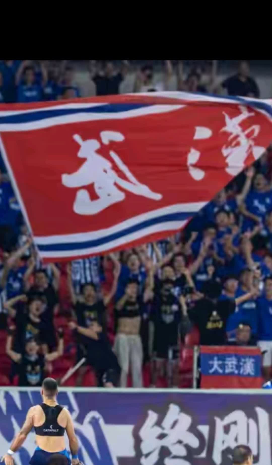 当中超各队为争冠，为保级，为排名，忙得焦头烂额时，武汉三镇队却放假了。这意味