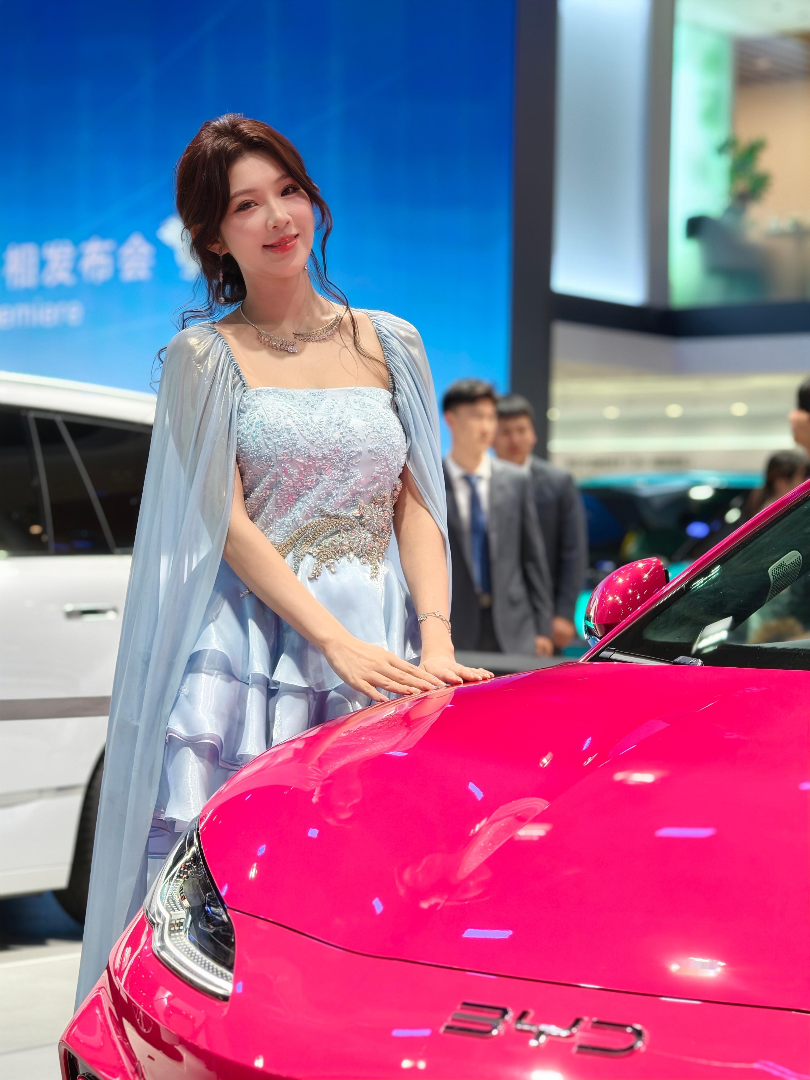 海狮08北京车展全球首秀，大型旗舰SUV，拥有大电池+闪充王牌组合，充电超级快，