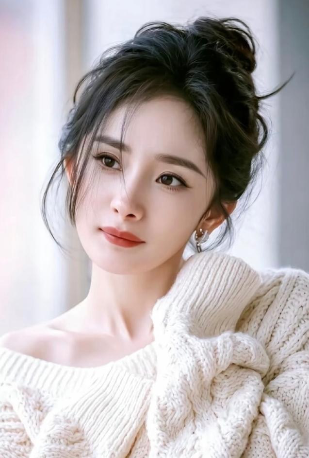 杨幂经纪公司旗下艺人！郑合惠子刚刚官宣签约杨幂创办的天伊娱乐，杨幂经纪公司旗下