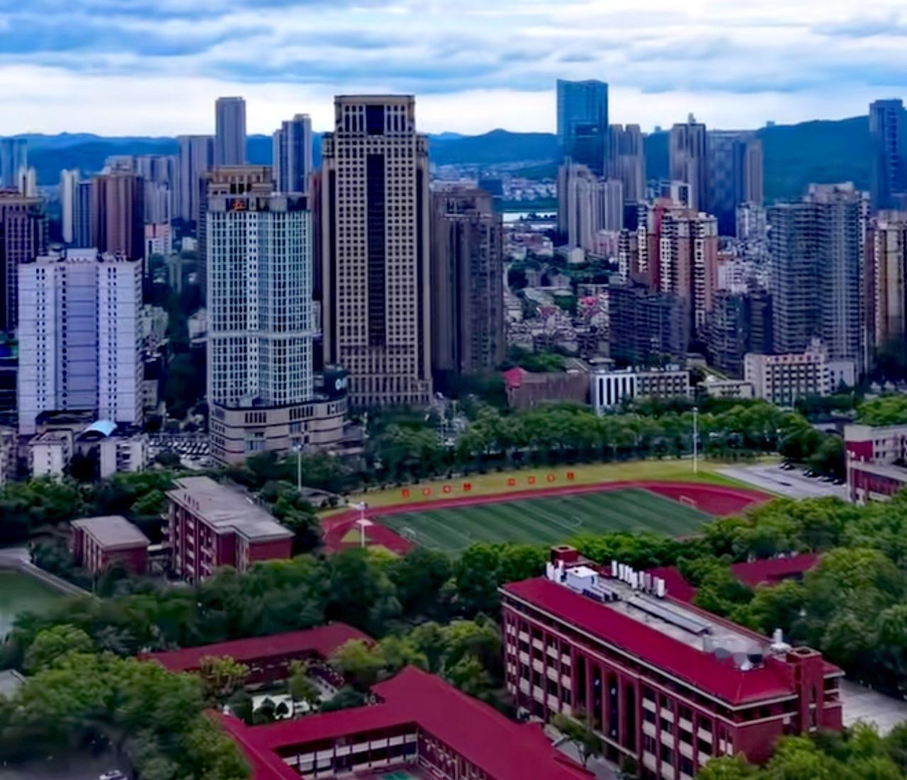 2026年5月20日，看一看长沙的最新城市建设。图片中都是长沙的河东城建，这一看