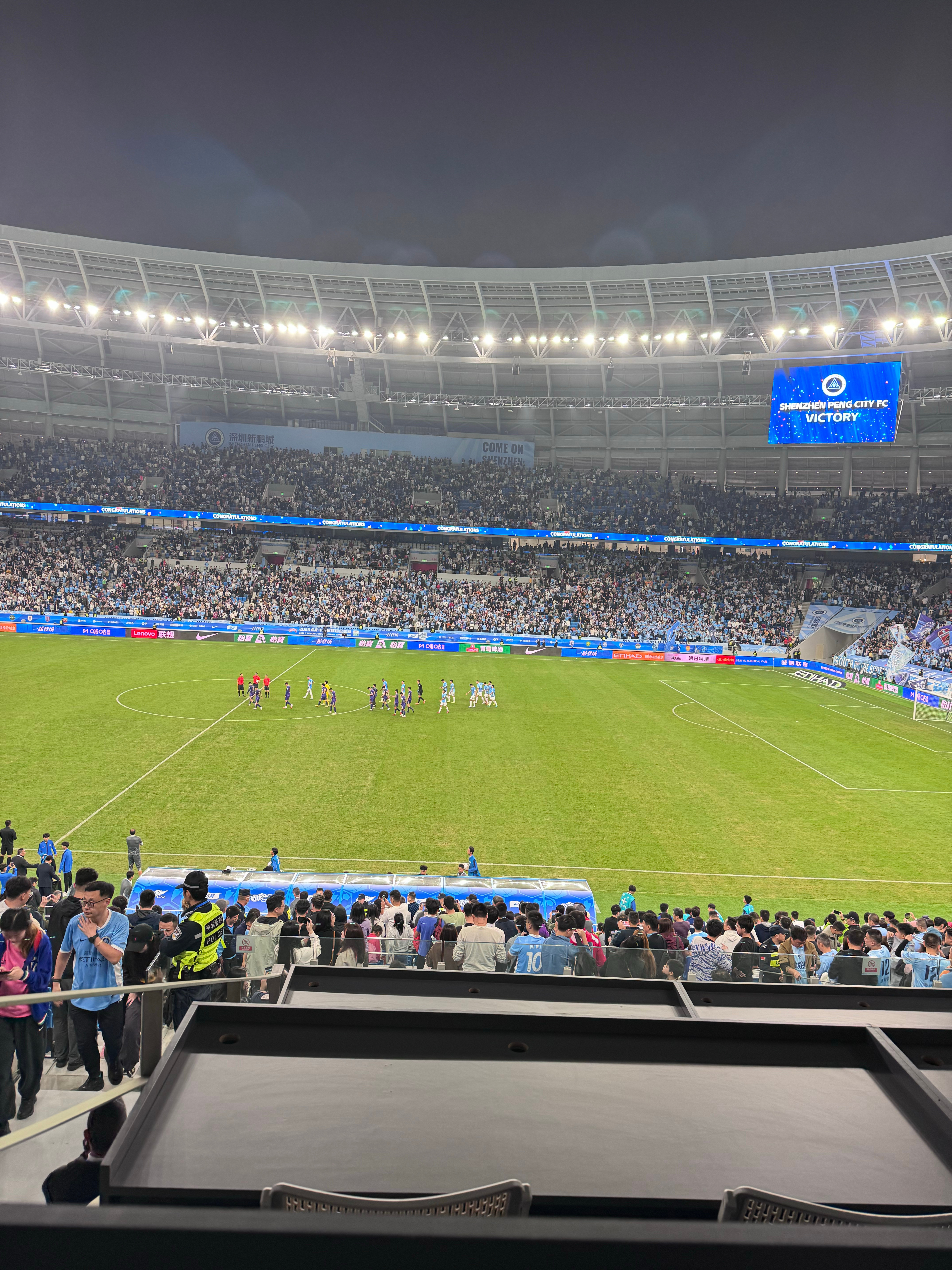 深圳新鹏城主场开门红！煎熬了87分钟盼来队长韦斯利的进球，之后又在提心吊胆中度