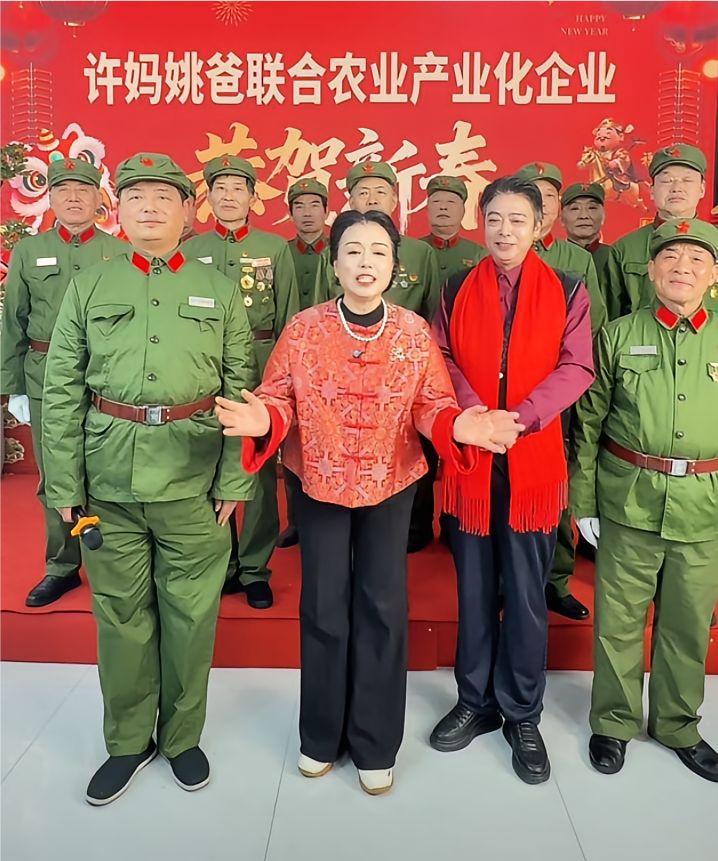 二八换子事件，许敏追查真相。追查真相已经进入到第六年，也进入了快车道。柴桑大姐