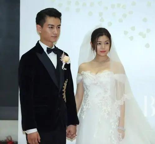 陈晓和陈妍希9年婚姻离婚，没有官方实锤过错当，综合公开信息：2016年领证结婚