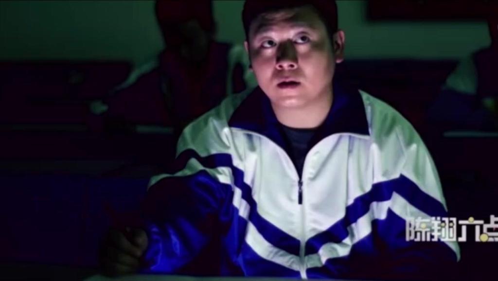 全球最薄显示屏被中国拿下 可使手机像纸一样