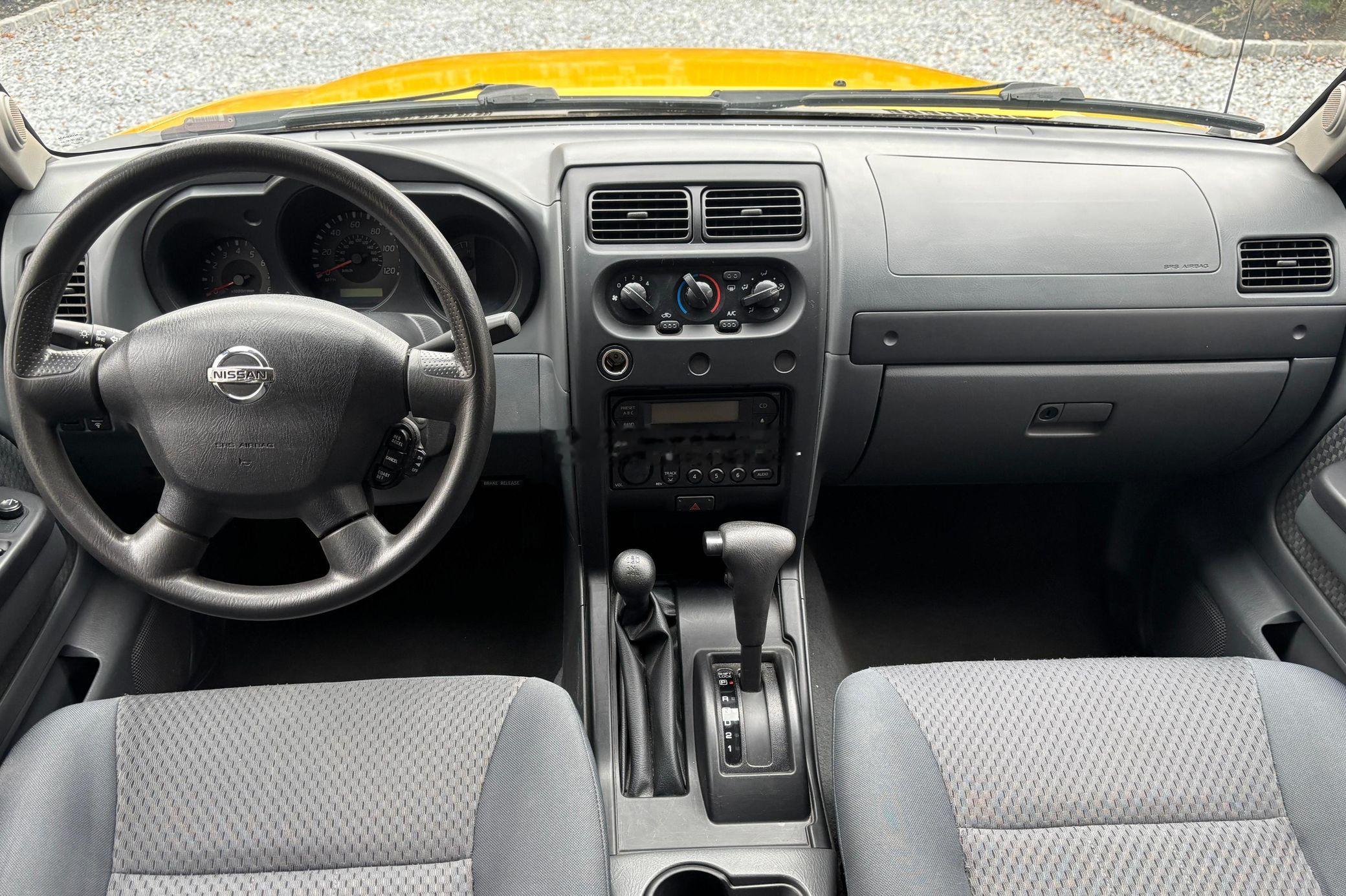 埃斯特拉，这是2003年在饿迈瑞啃上的牌，3.3V6+自动挡+后桥限滑差速器，这