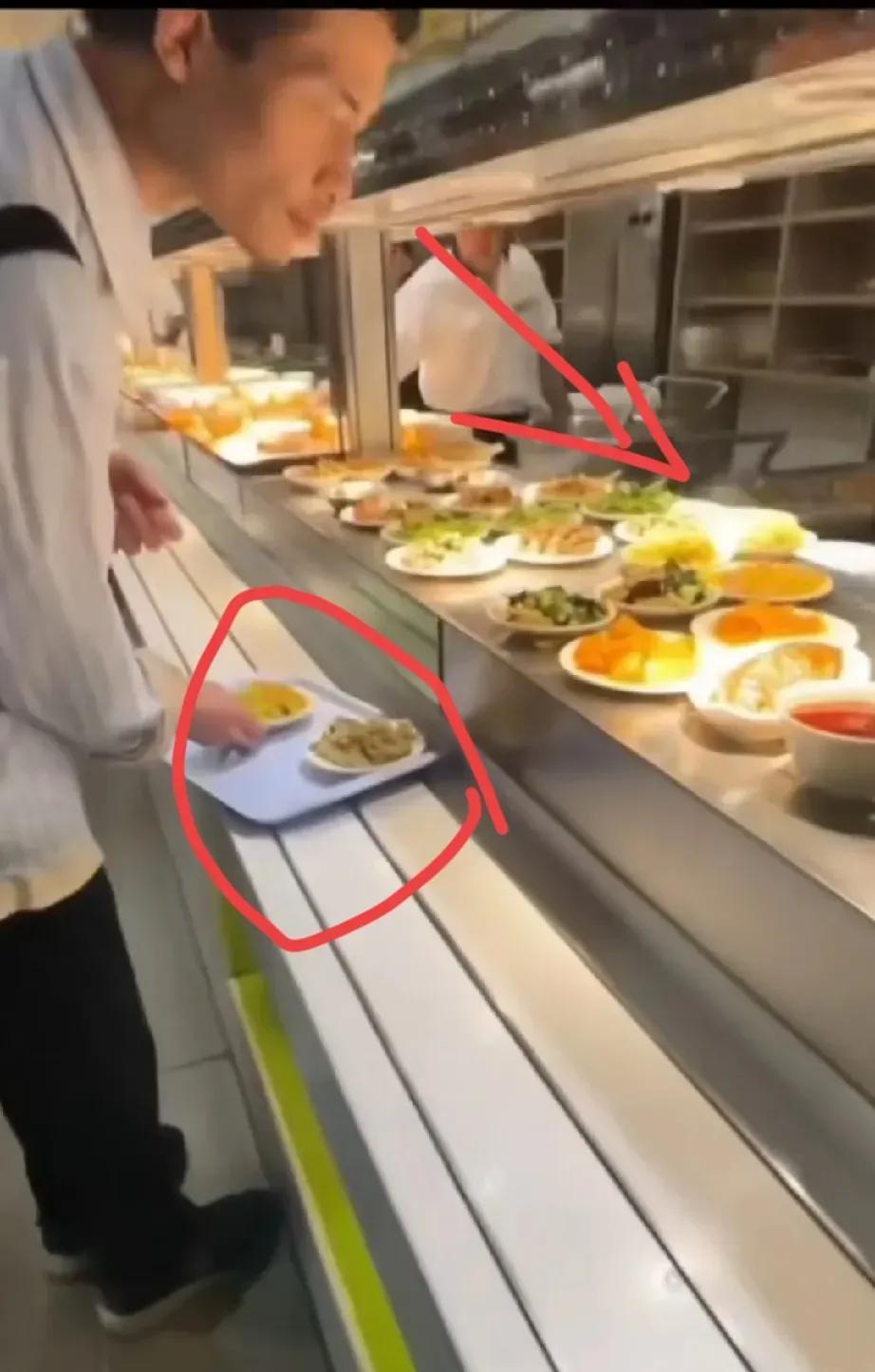 韦神变了，大概是北大这次，看到大家都那么关心韦神，估计是特意沟通了，让好
