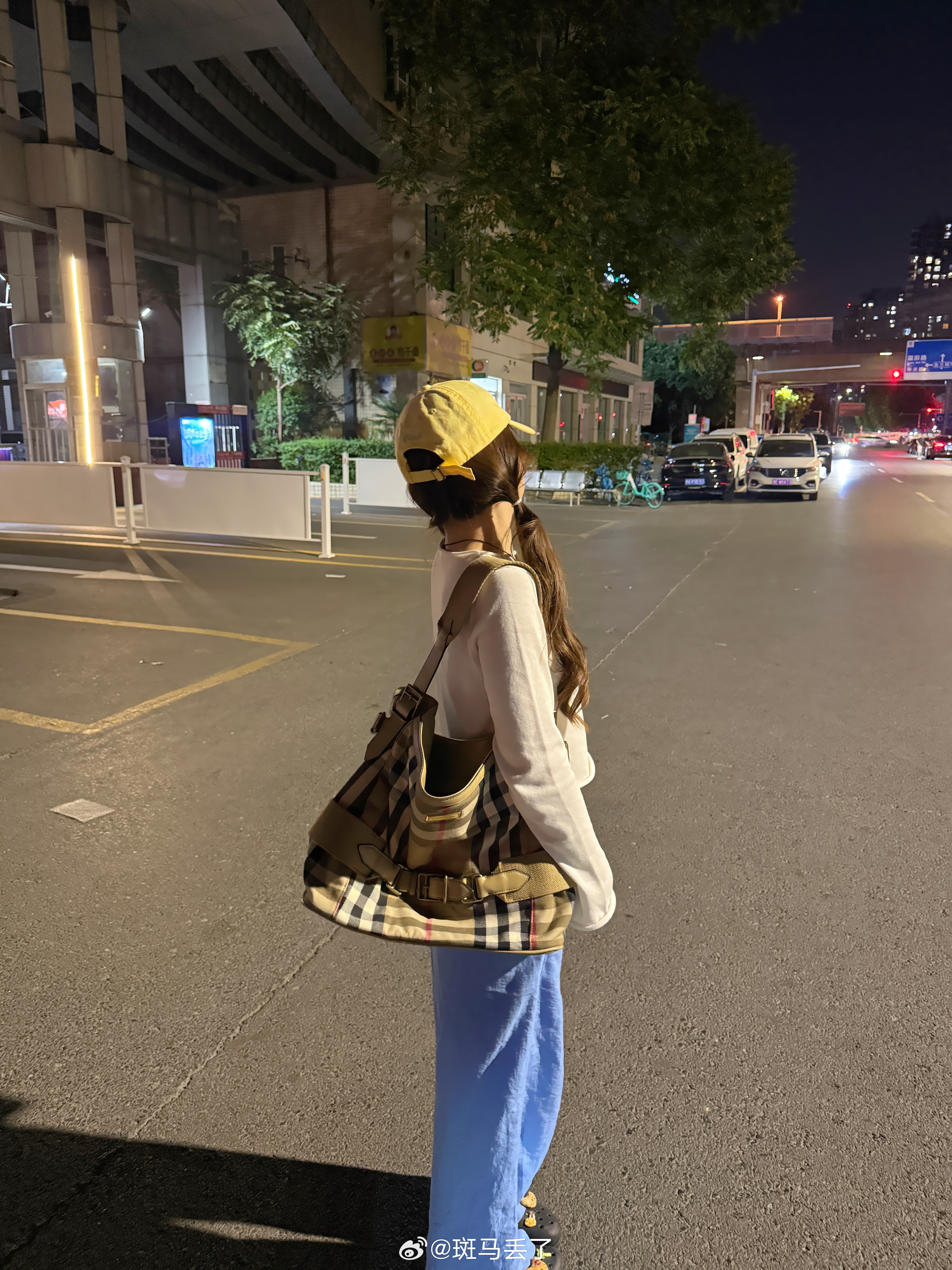蜜月结束到家拆个快递我最近可喜欢这种托特包这我新包包[大笑]​​​