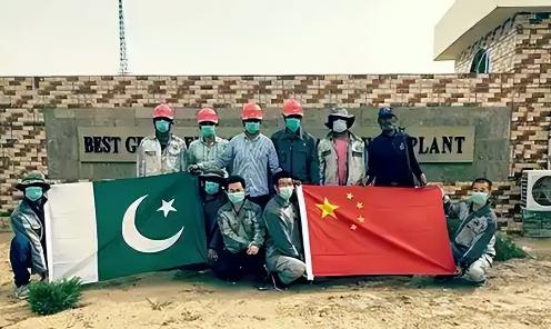 中国终于出了一口气，巴基斯坦欠咱们300亿美元外债，也终于可以还清了。巴基斯
