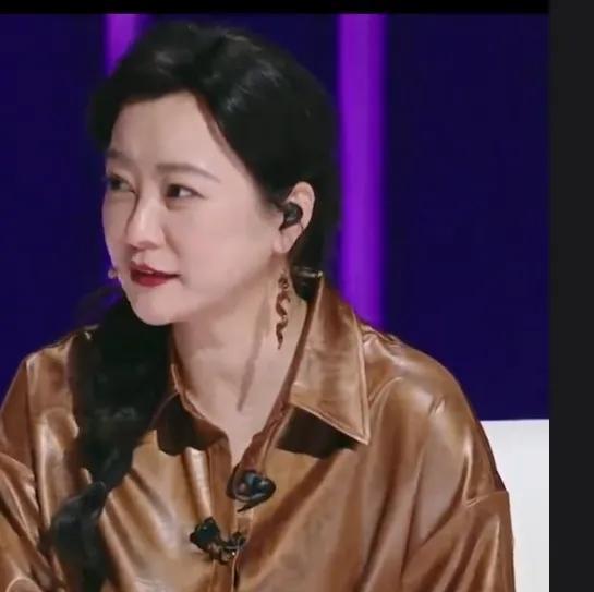 家人们！胡彦斌郝蕾节目里“开战”啦宝子们，在全女音综《让我来唱》节目现场，胡彦