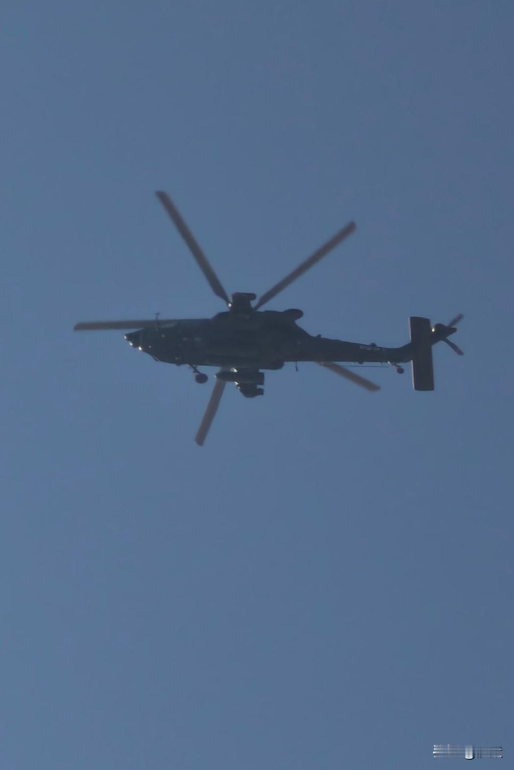 【重型武装直升机有何优势？——美俄给出答案】从冷战以来，重型武装直升机已然成为大