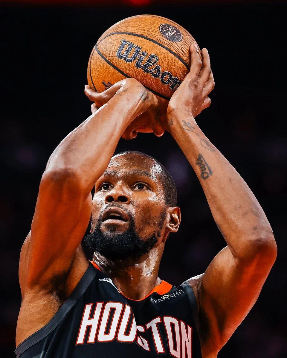 杜兰特1000场20+得分有多厉害？对比现役其他球星就知道有多恐怖了！在今天