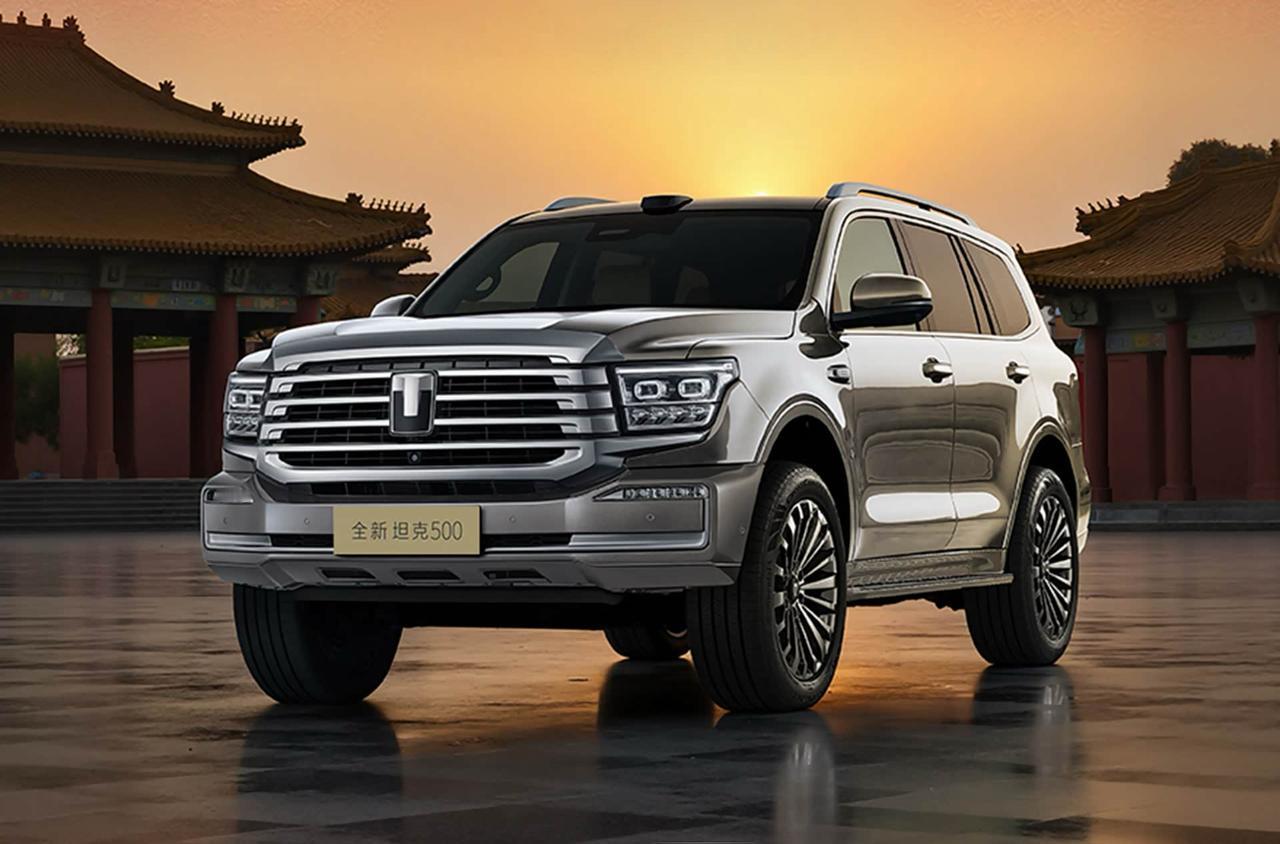 一身儒雅气场，藏着硬核实力，坦克500太矛盾了坦克500就像一位身着中山装的