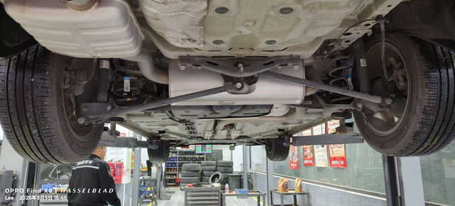 两年多的威朗pro底盘已经开了快2年半了底盘下面基本不锈哈，看着舒服。