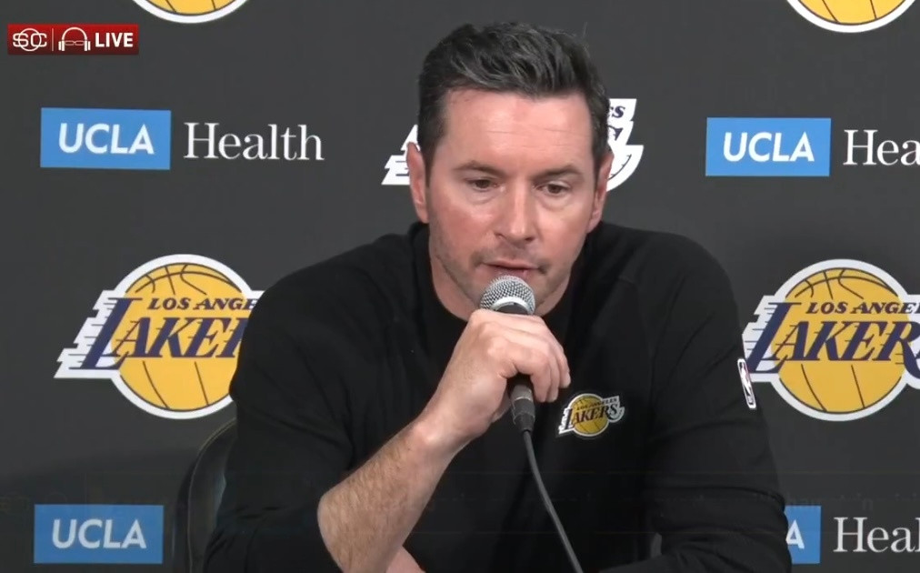 雷迪克：“我觉得比赛一开始，我们就出现了太多非受迫性失误，直接给了对手大量进攻机