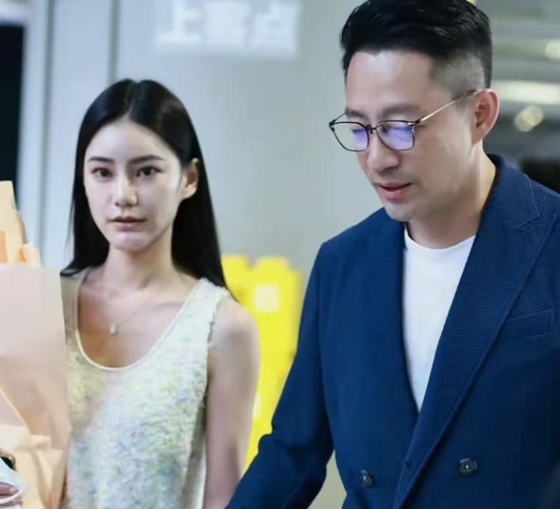这前夫有多舍不得马筱梅？证明马筱梅是个不错的女人，离婚几年了前夫还念念不忘。 