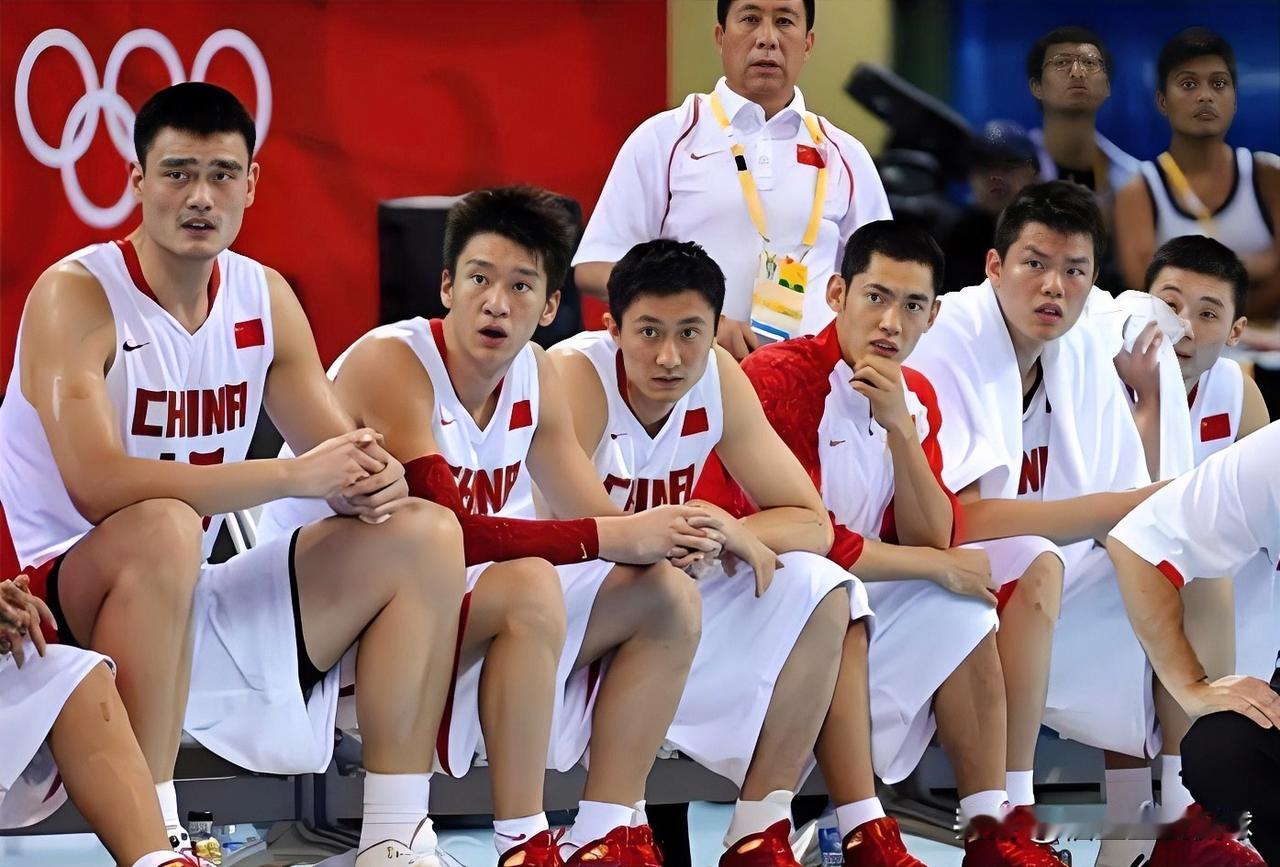 中国男篮这五人能否带领中国男篮重返亚洲霸主之位？1、杨瀚森（中锋）2、胡