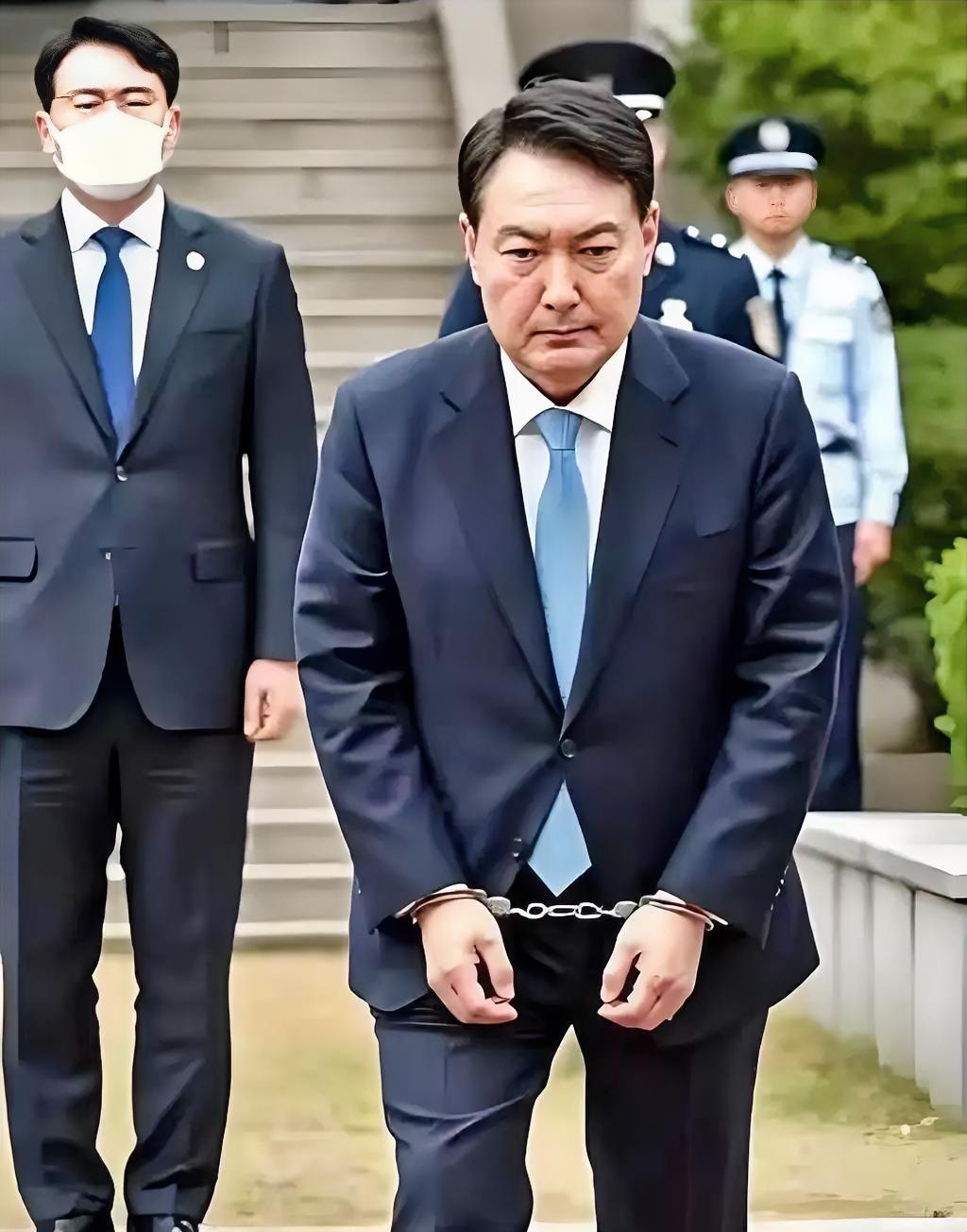 大快人心！得罪中国的尹锡悦，加刑7年！5月7日或将面临死刑！​现世报来得太快！