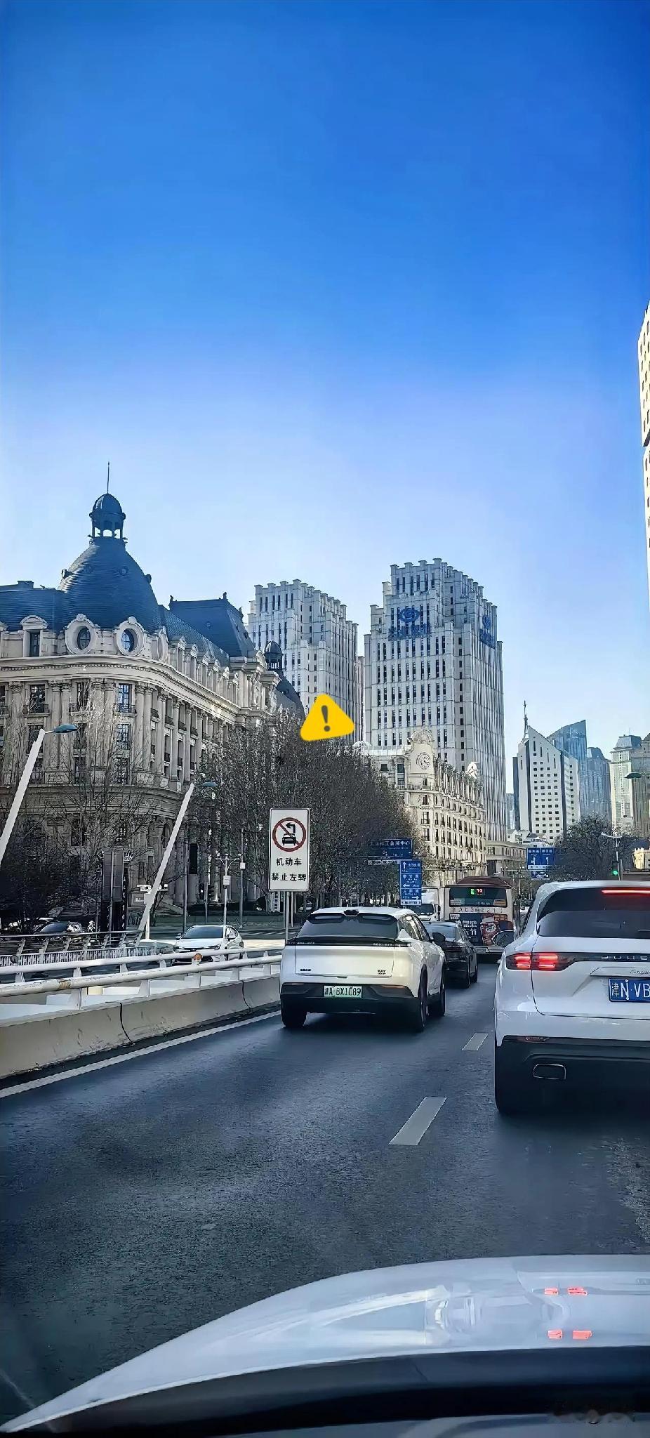 真是活久见，表妹怀孕，找表哥陪着去医院。我说今天胖子怎么一直在忙，发信息半天才回