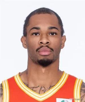 进6个球得了36分，CBA也有自己的哈登吗？我承认雷琼塔克有冲击力能造犯规，但是