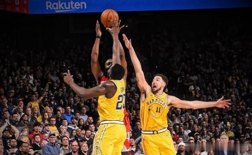 跟所有的烦恼说白白，跟所有的骑士新队友说嗨嗨！哈登总算要走了！现如今NBA天下三