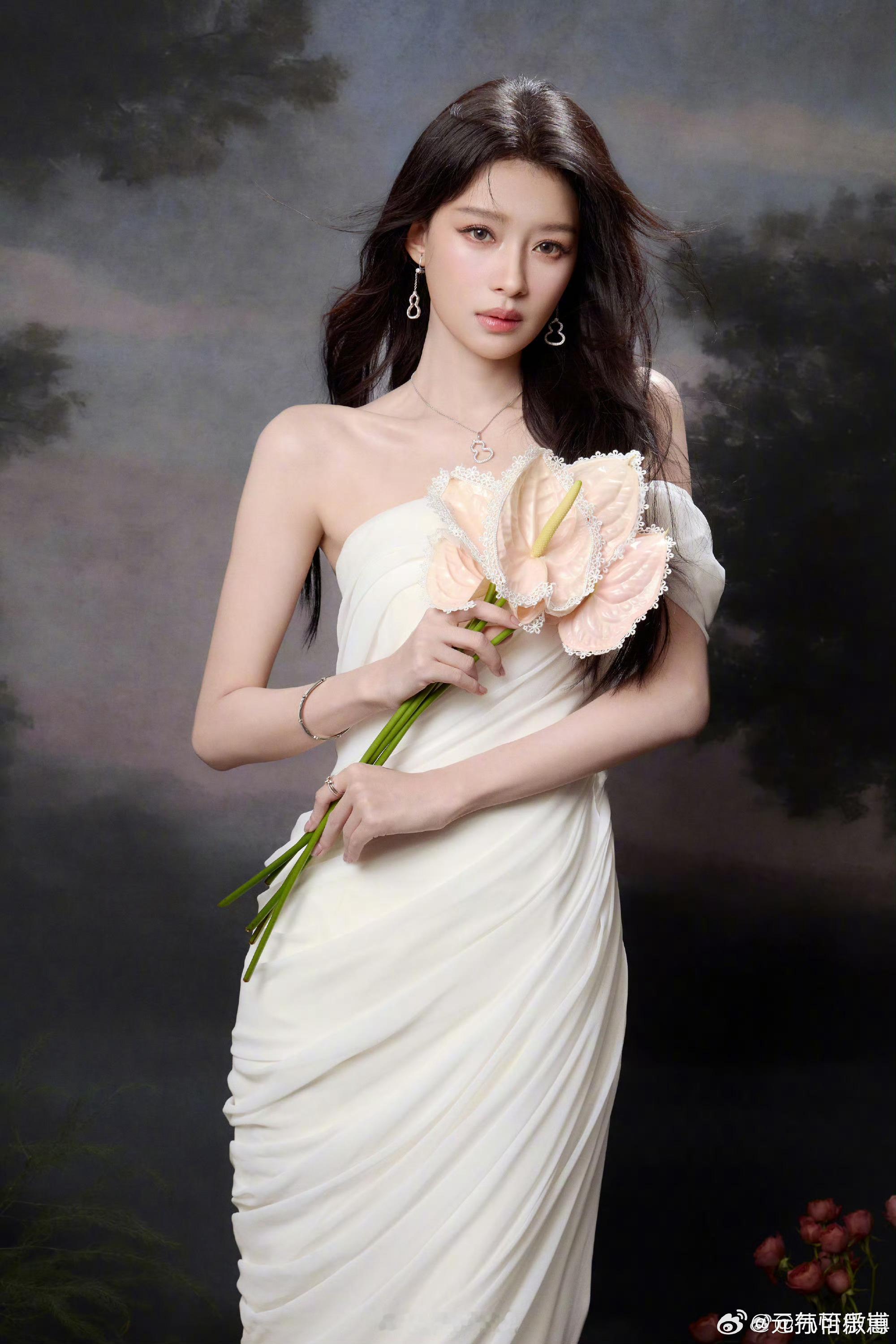 孙怡魏晨合唱我怡今天这个白裙子美成啥了而且唱的好好！！果然浪姐不养闲人