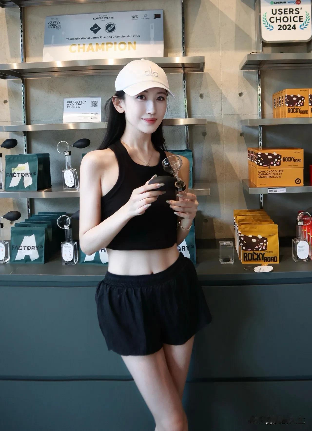 📍构想几何·陆杨粮仓有咖啡店☕️有书店📖有杂货铺