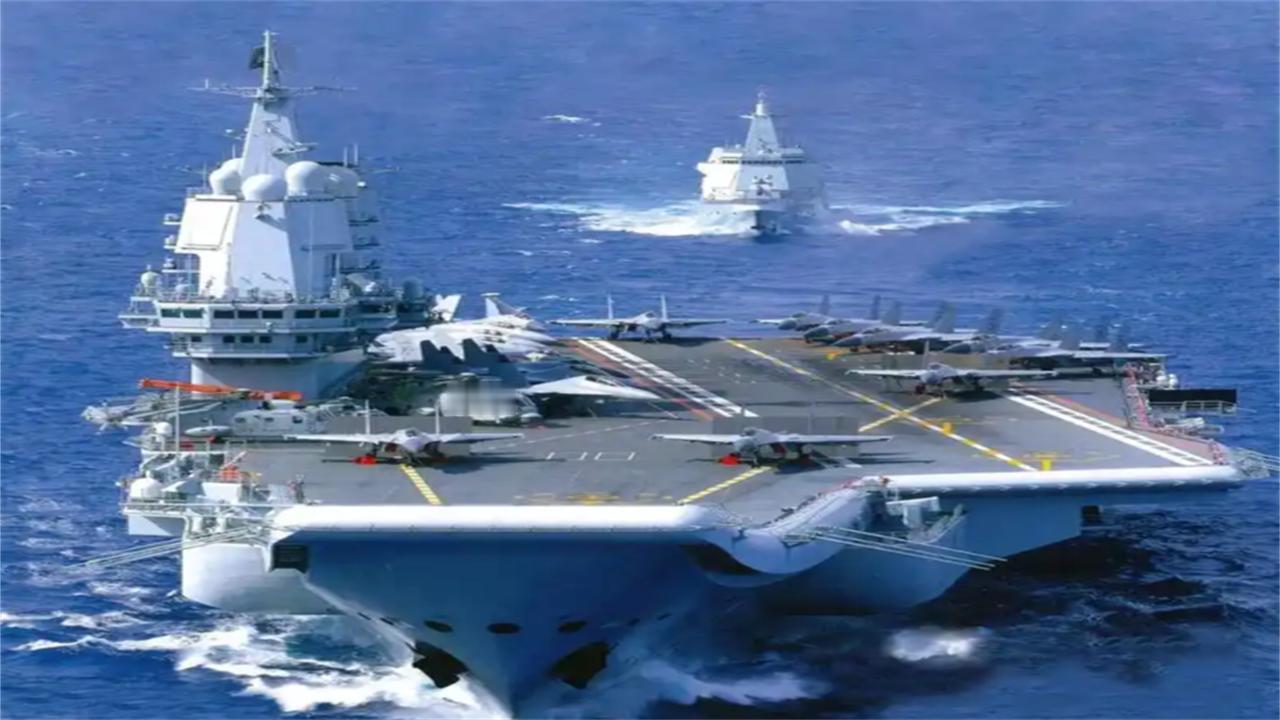 中国在南海给山东舰安了个“家”，从此补齐航母最后一块短板商业卫星拍下了一组意