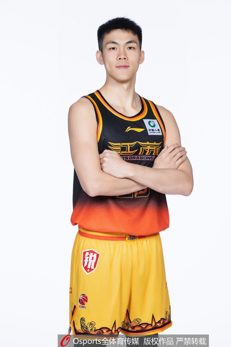 赛季第2场30+率队斩首胜! 媒体人: 庞峥麟最后时刻的控场堪比外援