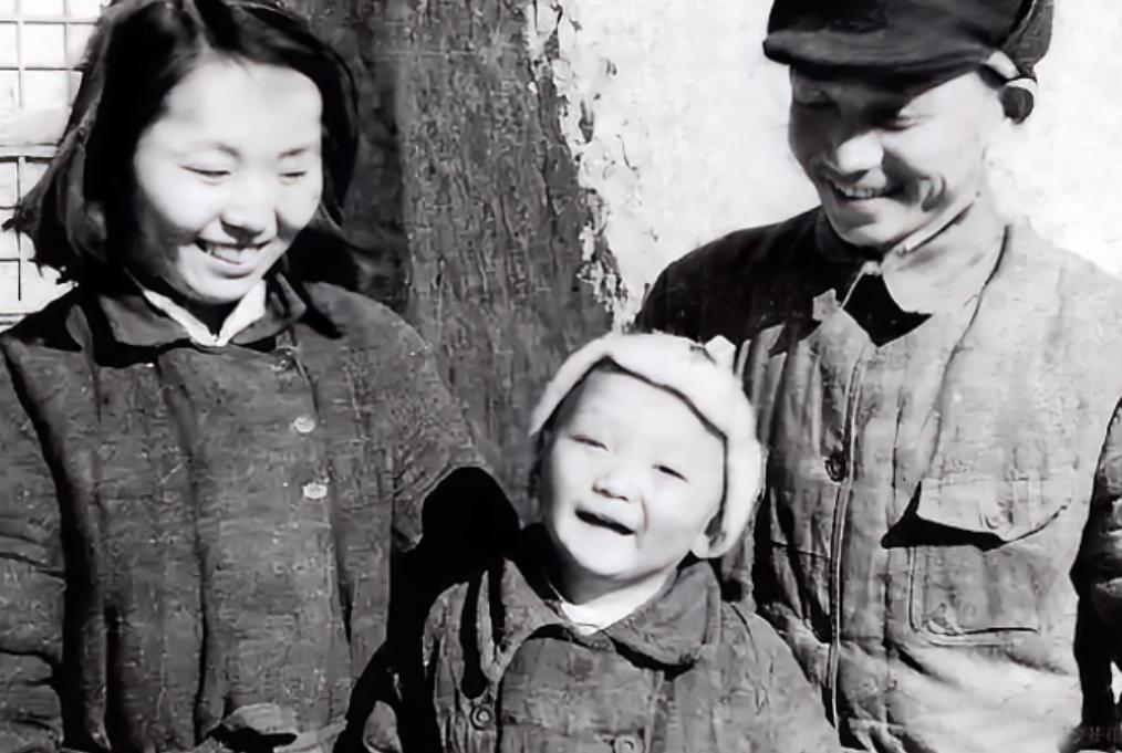 陈光当年的含冤离世，让很多人都耿耿于怀，尤其是他的三个孩子，命运也都发生了巨大的