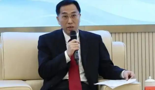 未经证实的消息，法学界权威陈枫老师可能捅“马蜂窝”了，他提议对来华留学生实行落地