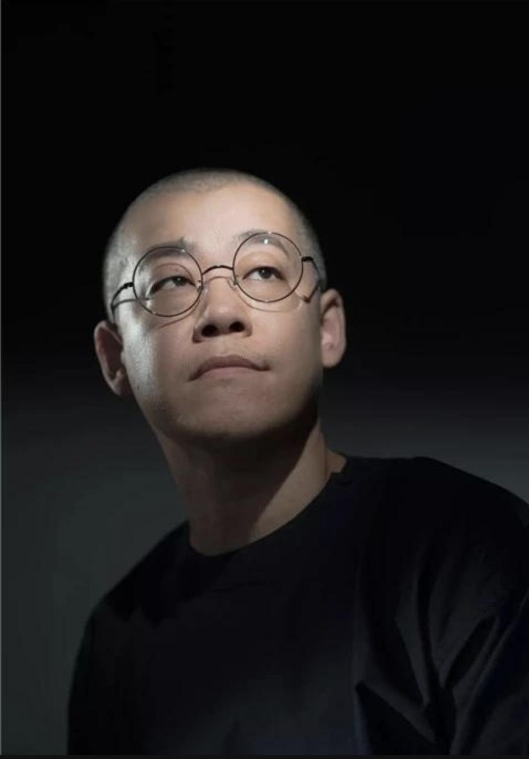 2011年，仍在新东方任教的李笑来，从推特偶然接触比特币，研读白皮书后认定其稀缺