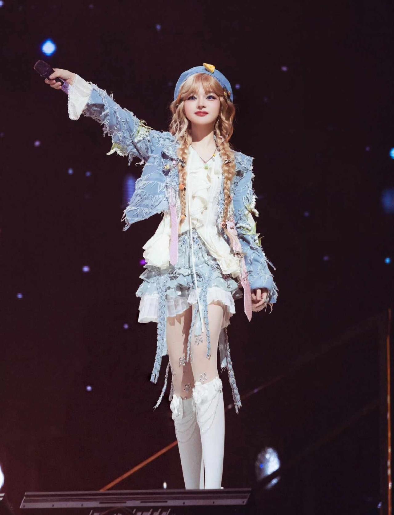 黄霄雲近期妆造杀疯了｜可甜可御美到失语😭💖黄霄雲近期妆造美出新高度妆容精