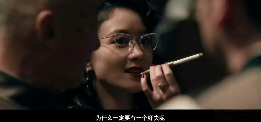 赵丽颖在这届白玉兰、百花奖评奖期攒下2部剧集+4部院线电影，这个周期满配参赛，到