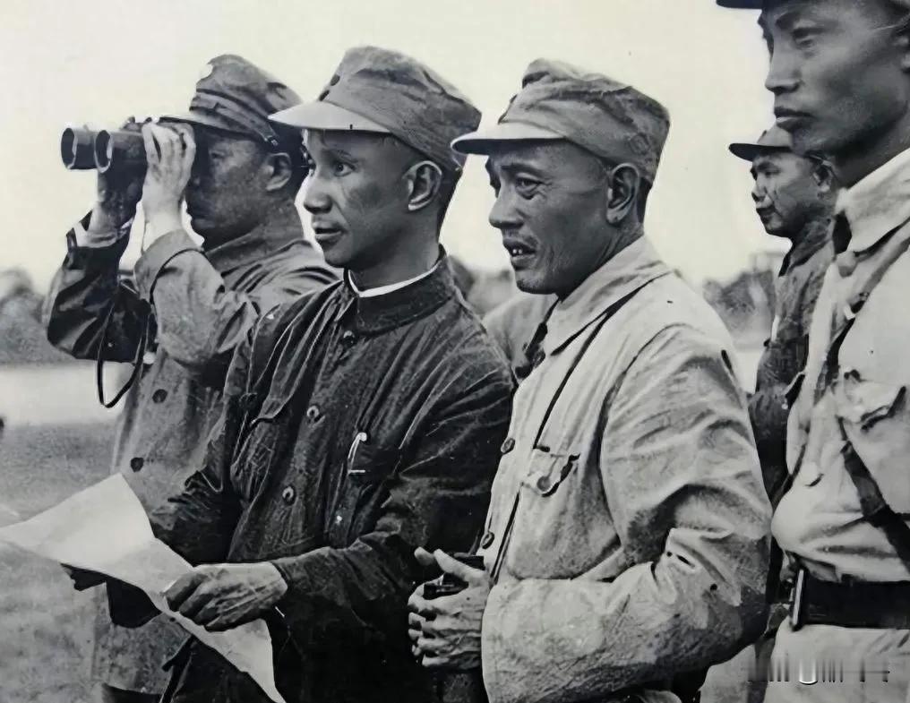 中野啃不动的硬骨头，华野炮神来了一顿猛砸，黄维12万大军灰飞烟灭1948年1