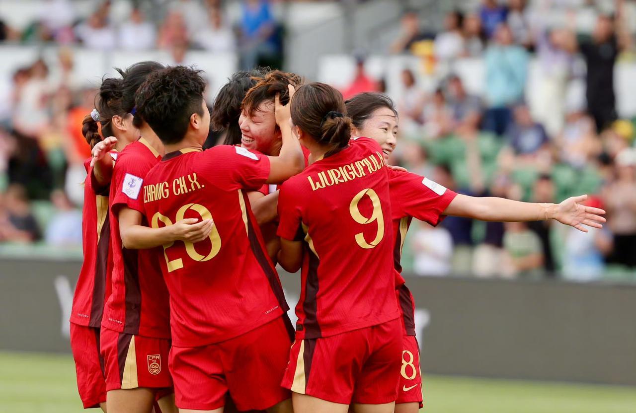 虽败犹荣！为中国女足的蜕变点赞！为中国女足的未来畅想！面对身高马大的对手，面
