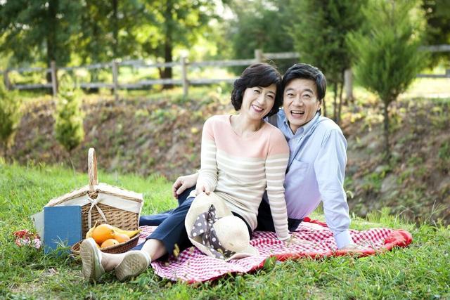 为什么婚外的情人,就算爱得再深,也不会长久?这三点原因很现实