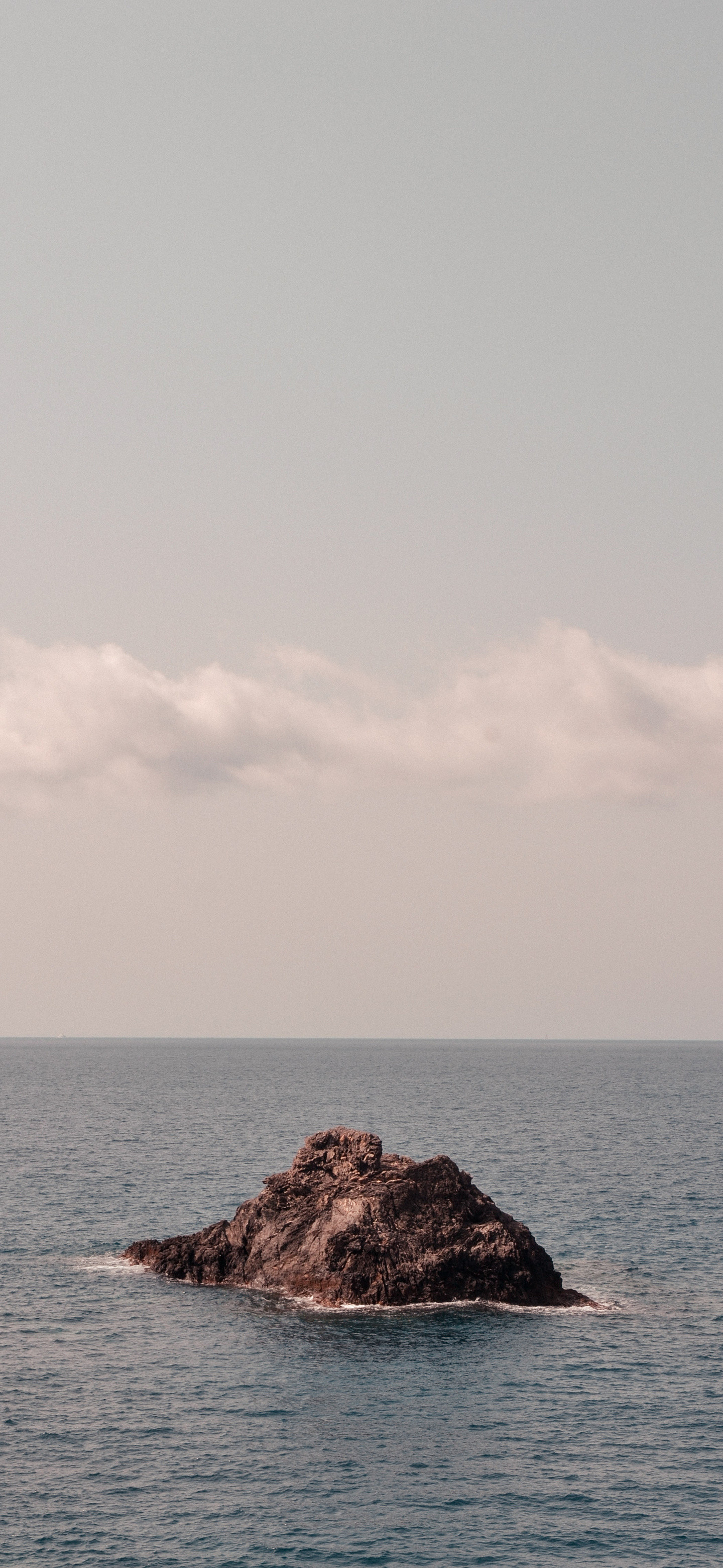 小伙伴们早今日份壁纸已送达，申请一赞