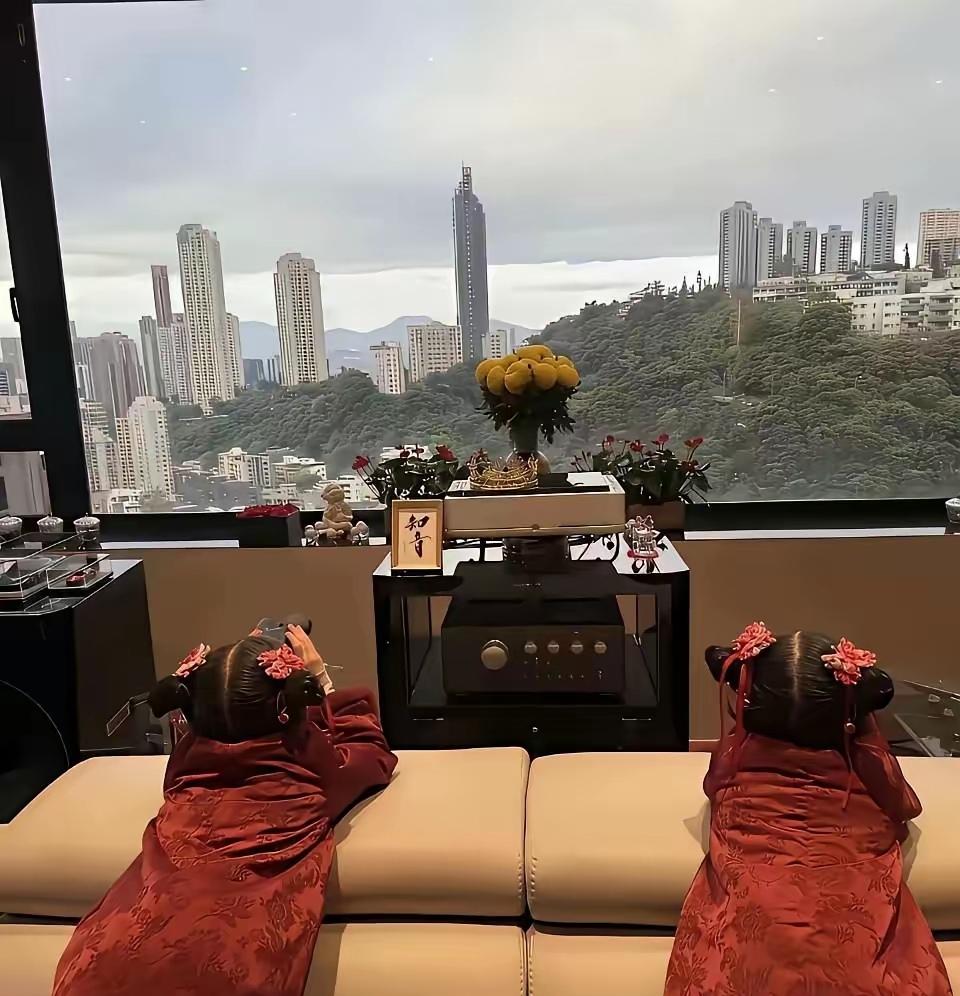 郭富城家最值钱的不是3亿豪宅，而是他25年前在天台做的一个决定。2001年，