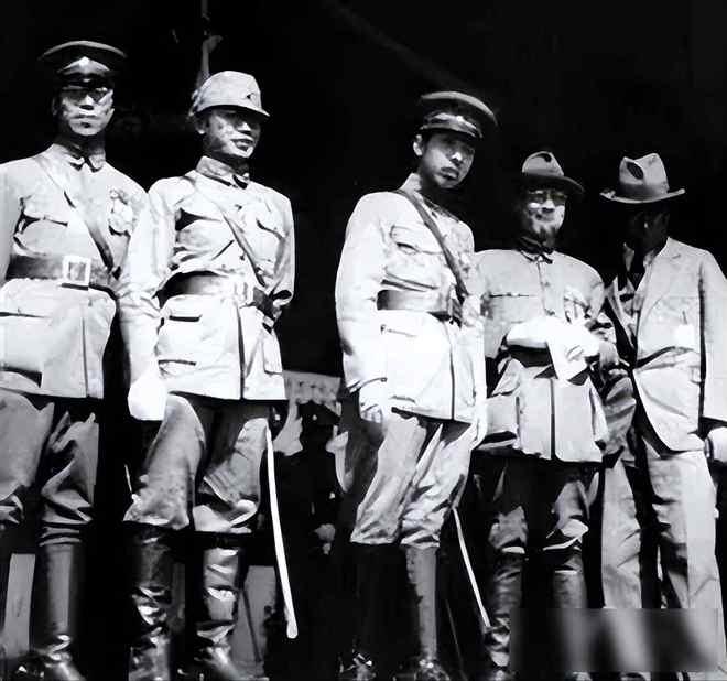 1929年，杨宇霆死后，杨家财产被杨生前的亲信李景明、王子明私吞，张学良获悉这个