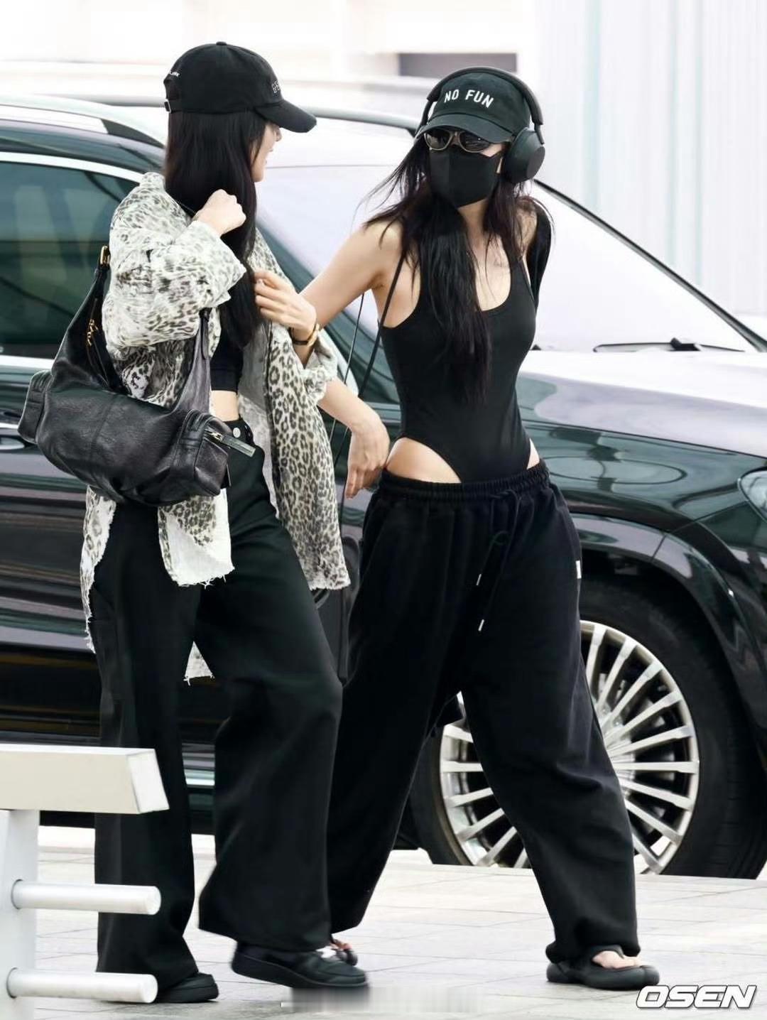 明星私服搭配Jennie金智妮🖤​​​