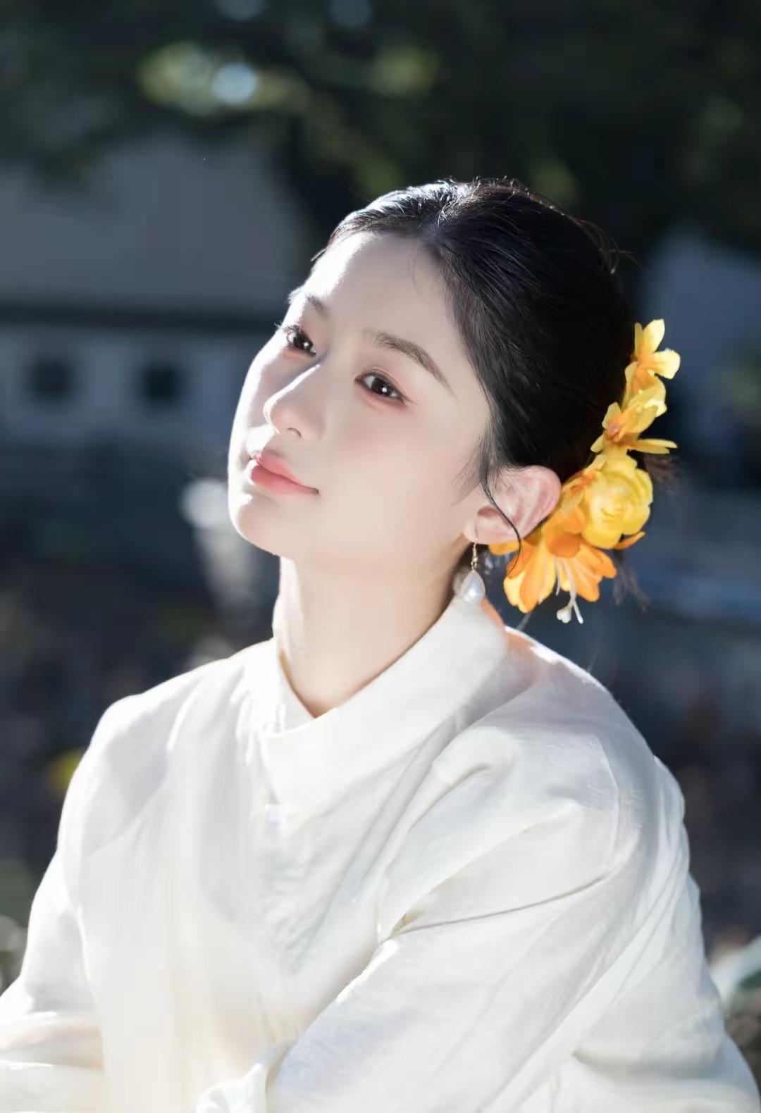 一手烟火，一手诗意，才是我们想要的生活。