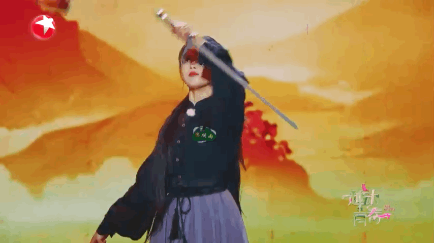 陈欣雨唱越剧版神女劈观陈欣雨的《神女劈观》舞台也太有新意了吧！谁能想到还可以将越